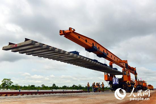 8�����������������F·�_ʼ�܉�������ܔz