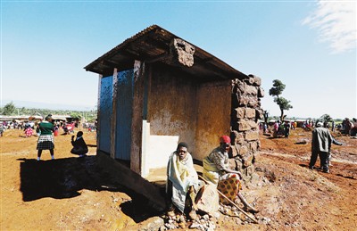 5��10�գ��ڿ��၆�{��(k��)�����������Ҵ������ڱ���ˮ�ݚ��ķ����ԡ����A��l(f��)