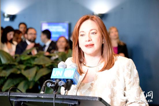 �D�鬔�������M(f��i)�����_(d��)����˹Ƥ�Z�_��ӛ������ �z