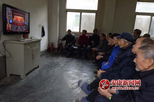 �Ƀ������������(zh��n)����Ժ��(n��i)���屣�����˂������R�R����һ�����۾���(hu��)�� (t��ng)��(b��o)�������S�� �����ͣ�.jpg