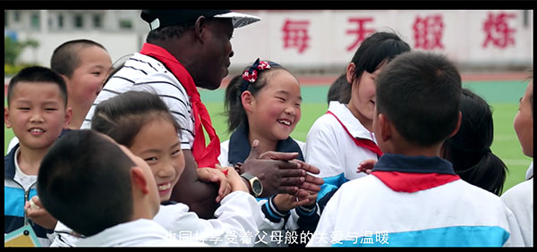 �����L�d�W(xu��)У����Ƭ