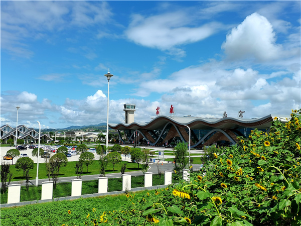 �{(l��n)������������İ����C(j��)��(ch��ng)