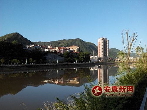 �̺��{����ɽˮƽ��