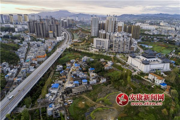 ���İ���