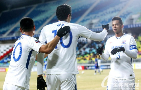 2018��3��7����2018�ꁆ��С�MِH�M��ˮԭ����1��1ƽ�Ϻ��껨��Ī���Z�c(di��n)���ƽ�껨����3�Bƽ�� (���R�r/Osportsȫ�w����ý ���(qu��n)��Ʒ ��(y��n)���D(zhu��n)�d) 