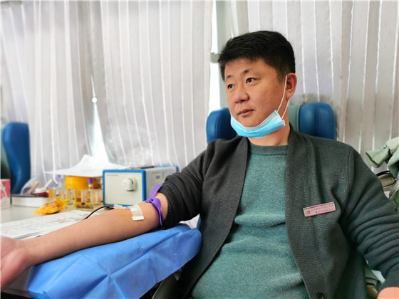 獻(xiàn)血傳真情，為黨旗添光彩 ——三元村春季無償獻(xiàn)血活動側(cè)記